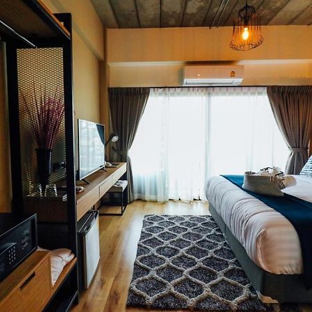 Tree​ For​ Rest​ Poshtel Pansiyon Bangkok Dış mekan fotoğraf